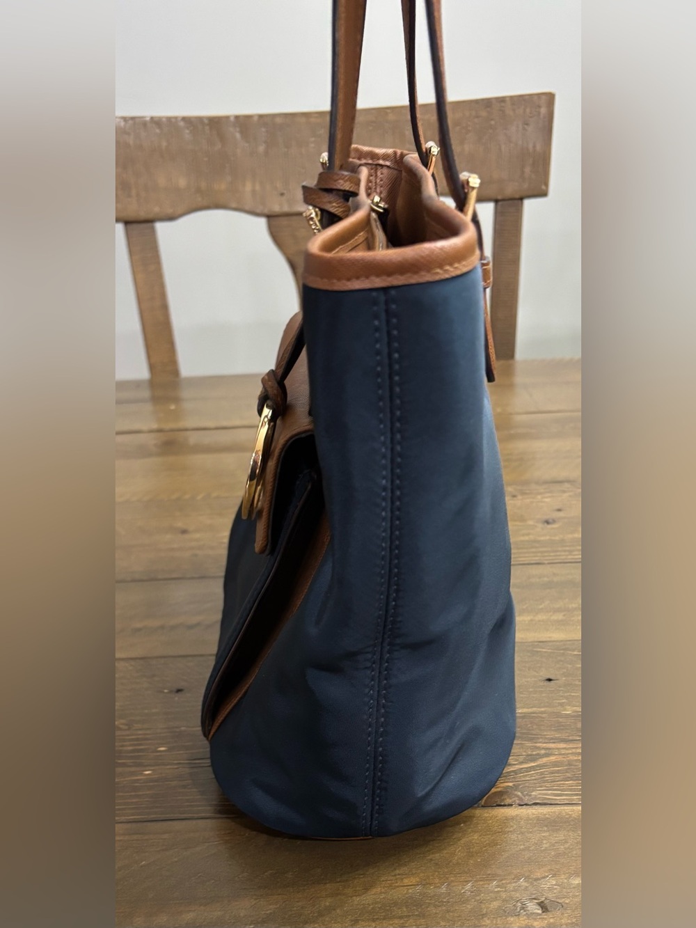 Michael Kors Jet Set Nylon Tote Bag in Navy Blue - Picture 4 of 12